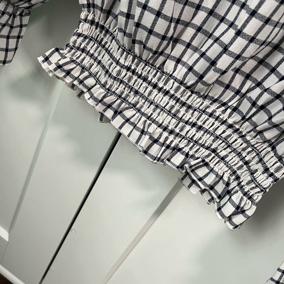 Checker patterned smocked waistband crop top - Picture 5 of 5